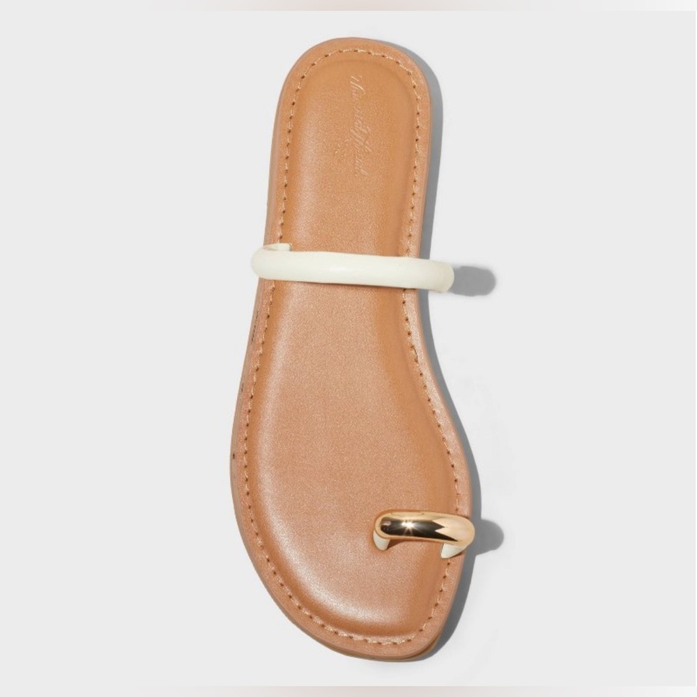 Universal Thread Thong Sandals - Picture 4 of 10